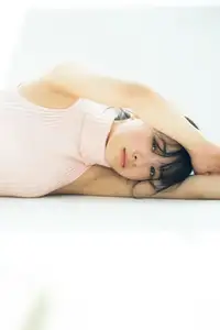 Maya Imamori: Discover Pure Charm in 'Love Begins' 1st Photobook Part02-6