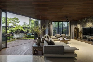 Stunning Modern Floating House Design: An Innovative Urban Oasis with Sustainable Architecture and Minimalist Interiors for Contemporary City Living-6