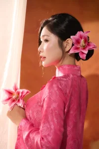 Elegant Pink Silk Ao Dai - Traditional Vietnamese Dress for Weddings and Special Occasions | Soft Pink Silk Fashion-3