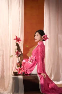 Elegant Pink Silk Ao Dai - Traditional Vietnamese Dress for Weddings and Special Occasions | Soft Pink Silk Fashion-7