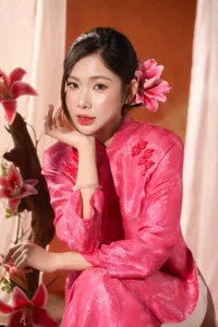 Elegant Pink Silk Ao Dai - Traditional Vietnamese Dress for Weddings and Special Occasions | Soft Pink Silk Fashion-4