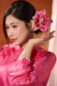 Elegant Pink Silk Ao Dai - Traditional Vietnamese Dress for Weddings and Special Occasions | Soft Pink Silk Fashion-2