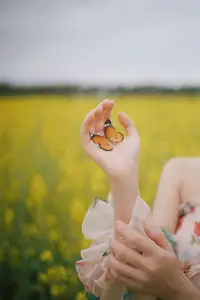 Ying Er YY Captivating in Golden Flower Field – YiTuYu Art Language Vol.8672-35