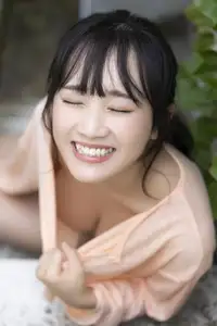 Discover Okumura Riho's Captivating Beauty vol.2: An Alluring Gaze and Natural Grace-3