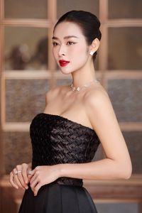 Diep Bao Ngoc's Charm: Elegant and Alluring Beauty of the Actress-7