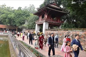 Experience the Magic of Lunar New Year in Hanoi: A Vibrant Spring Celebration in Vietnam's Historic Capital City-1