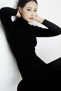 Discover Yi Ming Vol. 8805: Elegant, Captivating Beauty in the YiTuYu Collection-5