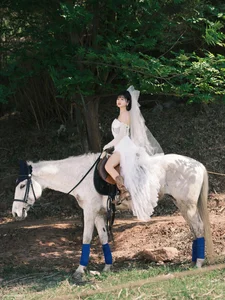 Sweet Equestrian Charm with Xiao Wan Zi - YiTuYu Art Language Vol.8892-13