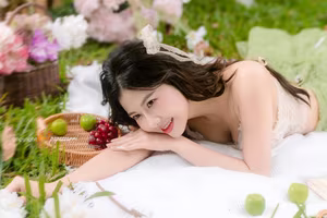 VGU No.74: Vietnamese Dreamy Beauty in a Serene Green Landscape-0