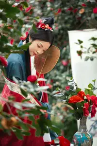 Elegant Qi Ni Si Mao: A Timeless Portrait in Traditional Attire & Camellias - YiTuYu Vol.8689-21