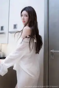 XiuRen No.10502 Yue Xi: Alluring Elegance in White Shirt & Heels-4