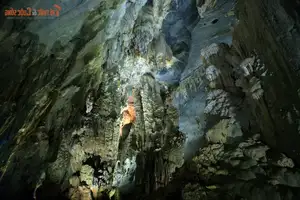 Phong Nha Cave: Discover the Magical Stalactite Wonders of Vietnam's World Heritage Site-2