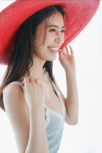 Captivating Portraits of Natsuki Abe: FRIDAY Monthly Girl 053 Exclusive Photo Collection Part 01 - Elegant Japanese Fashion and Lifestyle Photography-7