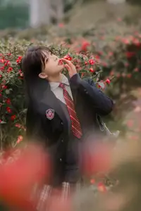 Discover the captivating allure of Xian Nu Juan in the stunning YiTuYu Vol.8695 collection-14