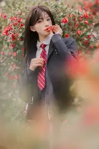 Discover the captivating allure of Xian Nu Juan in the stunning YiTuYu Vol.8695 collection-9