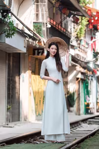 XVG No.52: Elegant Ao Dai Beauty in Hanoi Old Quarter Train Street Captivating Vietnamese Charm-2