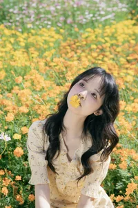 Ethereal Fairy Lake Photoshoot: Li Wo An An in YiTuYu艺图语 Vol.9379 Featuring Unique Floral Art and Dreamy Nature Aesthetics-2