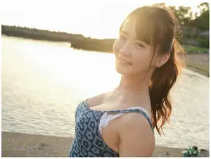 Narumi Hirose: Allure Amidst Nature's Dynamic Flow - Tukuku-4