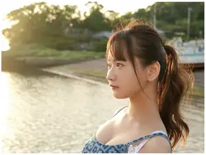 Narumi Hirose: Allure Amidst Nature's Dynamic Flow - Tukuku-3