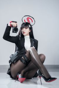 Blue Archive Tsukigami Rion Cosplay by Banbanzi: Alluring Office Uniform & Black Stockings - Tukuku-33