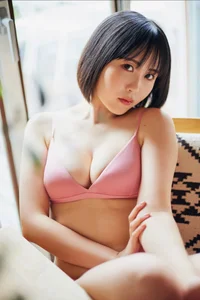 Stunning Yuki Yomichi Digital Photo Book Gyu-tte Shiyo Part 03 – Exclusive FRIDAY Magazine Japanese Model Portrait Collection (54 High-Quality Images)-1