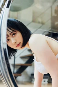 Yuki Yomichi FRIDAY Digital Photo Book: Gyu-tte Shiyo Part 01 – Stunning Japanese Model Lifestyle Photography and Fashion Portraits-5
