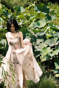 Li Yue in Tranquil Lotus Pond - YiTuYu Art Language Vol.8292: Natural Beauty and Serenity Amidst Green Lotus Leaves-4