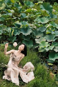 Li Yue in Tranquil Lotus Pond - YiTuYu Art Language Vol.8292: Natural Beauty and Serenity Amidst Green Lotus Leaves-5