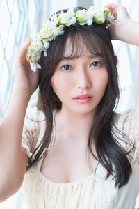 Shida Nene Digital Photo Book: Pure and Natural Aesthetics from SPA! Books - 41 High-Quality Images of the Iconic Japanese Model-7