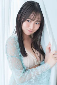 Shida Nene Digital Photo Book: Pure and Natural Aesthetics from SPA! Books - 41 High-Quality Images of the Iconic Japanese Model-16