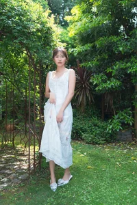 Shida Nene Digital Photo Book: Pure and Natural Aesthetics from SPA! Books - 41 High-Quality Images of the Iconic Japanese Model-5