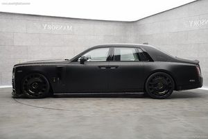 Explore the Unique Rolls-Royce Phantom Mansory Linea Nera dOro A Black Super Luxury Custom Car-2