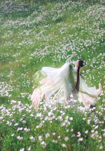 Xian Luo in YiTuYu Art Language Vol.9171: A Stunning Spring-Themed Portrait Collection for Artistic Inspiration and High-Quality Photography Enthusiasts-13