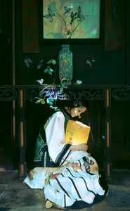 Cinematic Art Language Vol.9108: Yue Yue Attic Aesthetic Portrait Collection – Stunning Artistic Photography and Storytelling Visuals-8