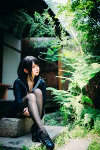 Chunmomo: Pure Beauty in October 2025 Self-Portrait Series Part01-0