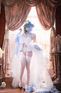 Coser Qi Si Kuai Wii - Enchanting Beauty in Elegant Cheshire Gown - A Masterpiece Cosplay.-13
