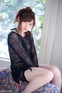 Stunning Alice Shiina Portrait Collection: Graphis Special Love Me Do - Elegant Japanese Fashion and Aesthetic Photography Series-18