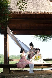 Timeless Spring Aesthetics: Ban Ri Xian Featured in YiTuYu Art Language Vol.9381 Kasuga Party Photo Series-4