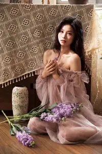 Ethereal Beauty: Kun Kun Bu Kun Le in YiTuYu Vol.8734 Collection – A Dreamy Portrait-15