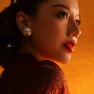 Stunning Red Carpet Fashion: Celebrating Award-Winning Vietnamese Actress Băng Di’s Elegant Style and Success at the Mai Vang Awards 2025-0