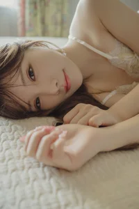 Elegant Saki Sasaki Photo Collection: The Shy Angel はにかみ天使 Series Featuring 60 Stunning High-Resolution Images of the Iconic Japanese Model-5