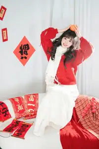 YiTuYu Vol.8524: Xia Yu Xiao Nian Embraces Lunar New Year in Radiant Red Sweater Style-19
