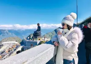 Vietnam Travel: Ha Long Bay Sunset Cruise, Experience the Beautiful Season-4