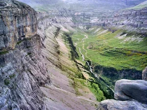 Breathtaking views of the highest limestone massif in Europe-3