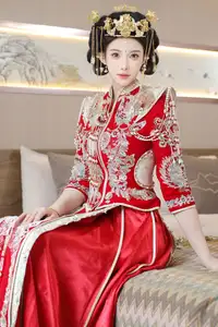 Li Shuang Er: Traditional Beauty in Vibrant Xiùhéfú from XiuRen model Part01-4