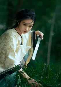 Cinematic Wuxia Elegance with Li Yu Ayu in YiTuYu Vol.8893-0