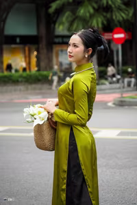 VGU No.41: Elegant Vietnamese Ao Dai Beauty Timeless Charm of Asian Women-6