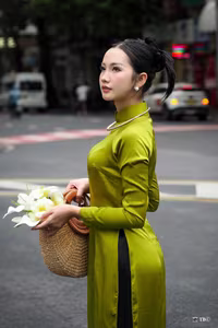 VGU No.41: Elegant Vietnamese Ao Dai Beauty Timeless Charm of Asian Women-2