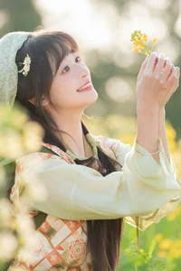 Lạc Bước Giữa Đồng Hoa Cải Vàng Cùng Nàng Thơ Xia Yu Xiao Nian-35