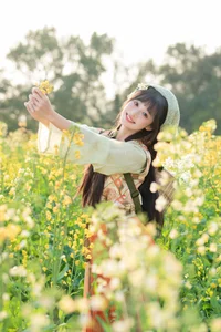 Lạc Bước Giữa Đồng Hoa Cải Vàng Cùng Nàng Thơ Xia Yu Xiao Nian-36